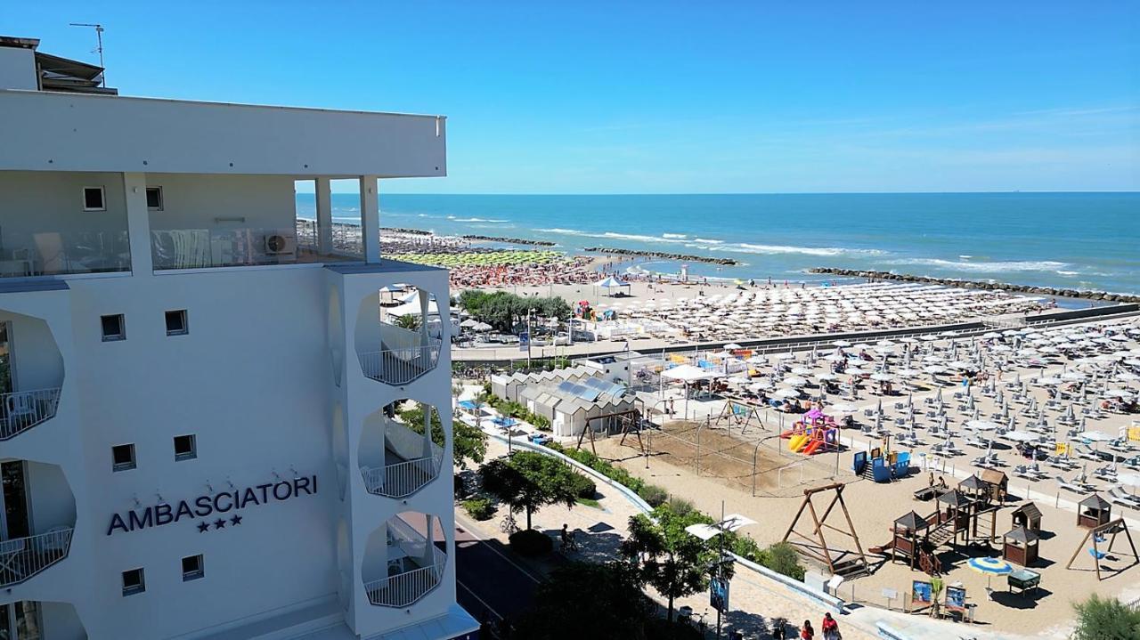Ambasciatori Hotel - Beach Front -Breakfast Xxl & Brunch Until 12 30Pm Misano Adriatico Eksteriør bilde